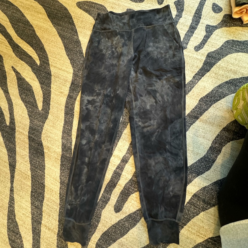 Lululemon align joggers tie dye 28’